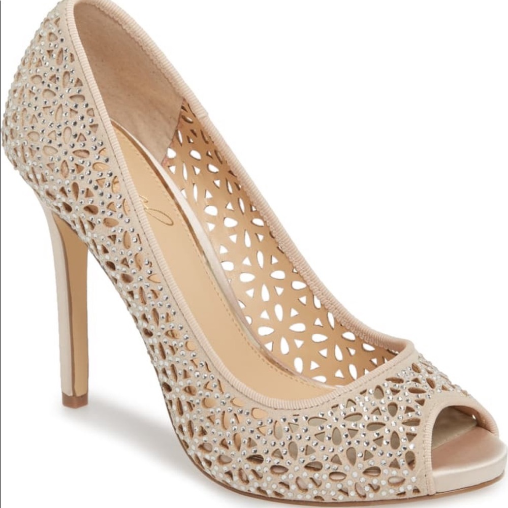 Badgley Mischka nude jewel Tammi peep toe pumps 7